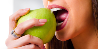 Dentist in Burlington: The Connection Between Diet and Oral Health
